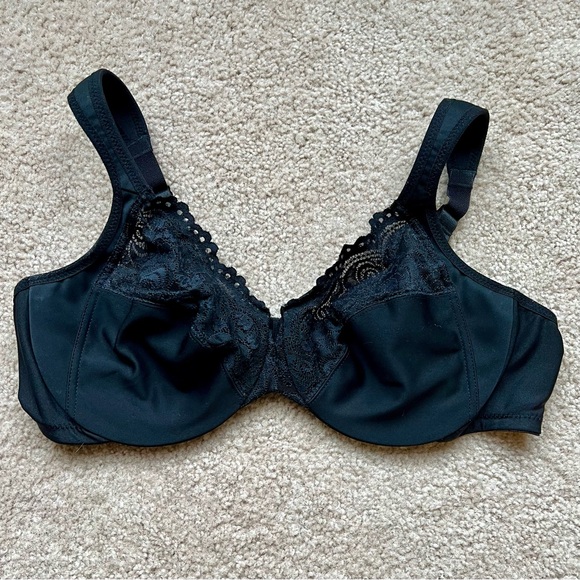 Glamorise Low Cut WonderWire Lace Bra - Picture 2 of 5